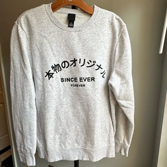 H&M Other - H&M graphic Sweatshirt